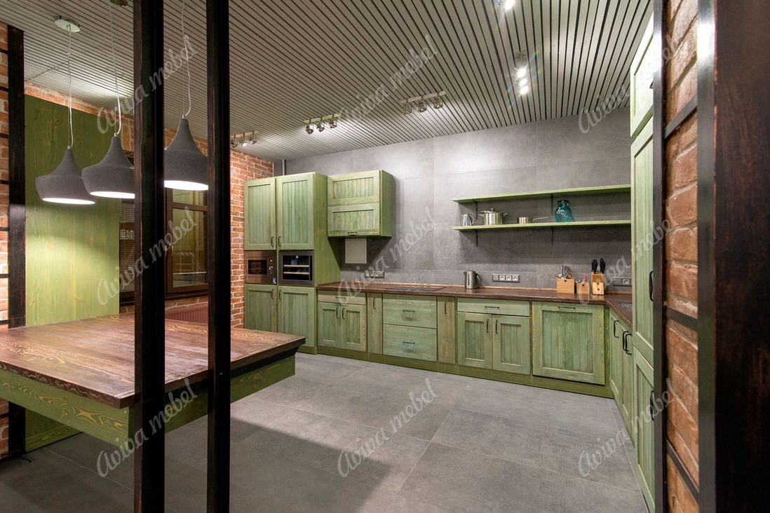 зеленая кухня лофт в интерьере
