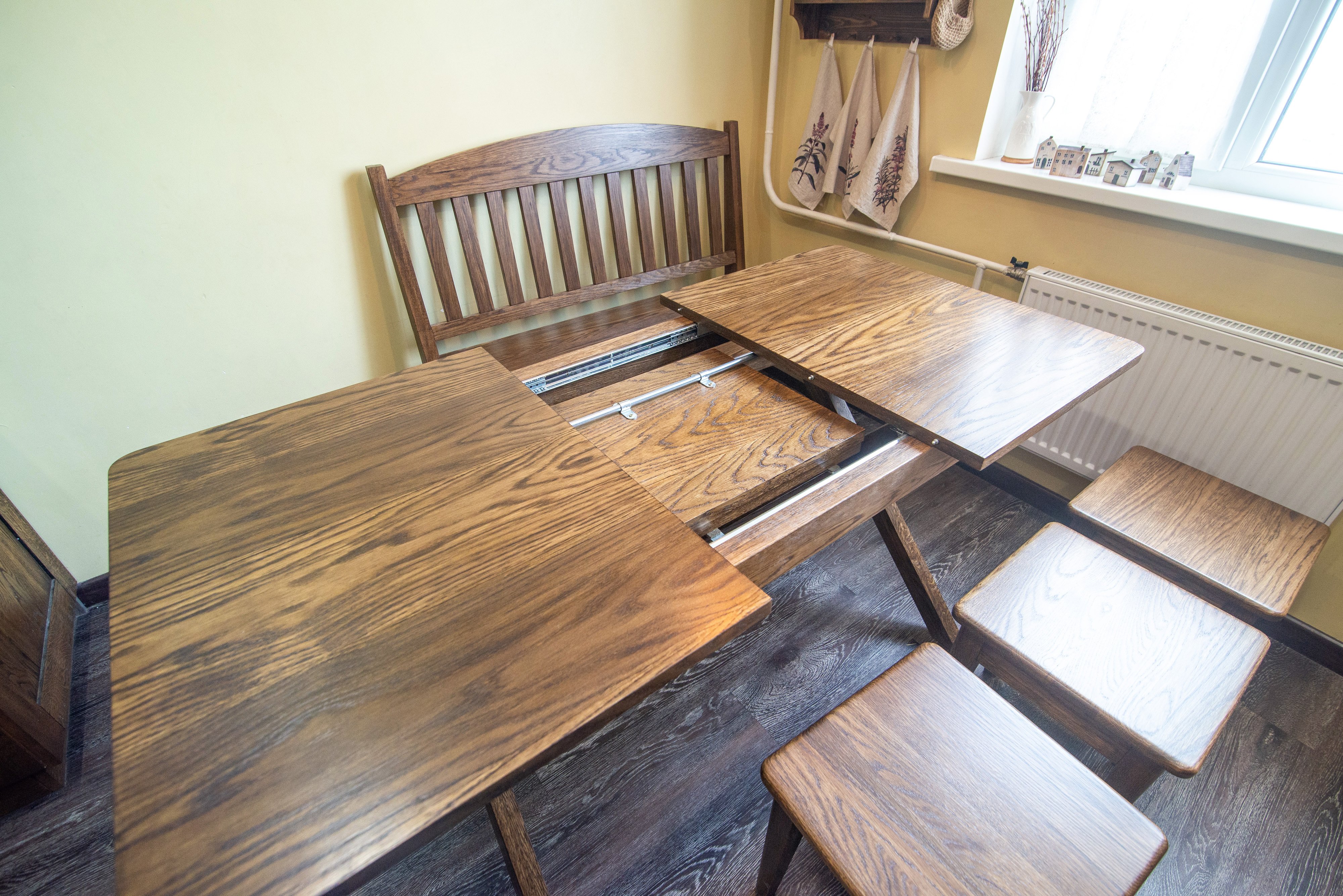 Обеденные столы из массива дерева купить в интернет-магазине «Янтарная Сосна»